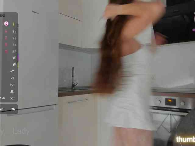 LuckyLady01 webcam