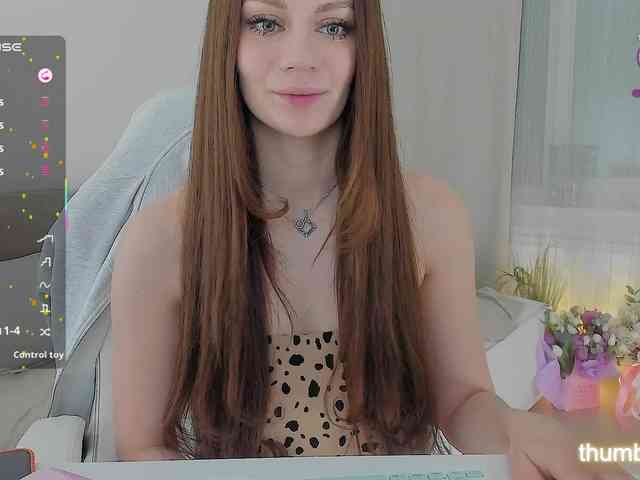 LuckyLady01 webcam