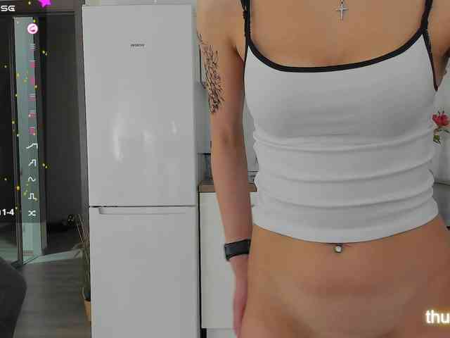 LuckyLady01 webcam