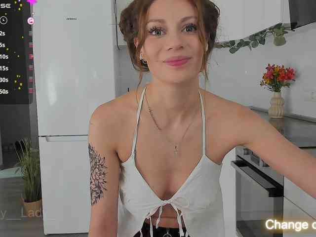 LuckyLady01 webcam