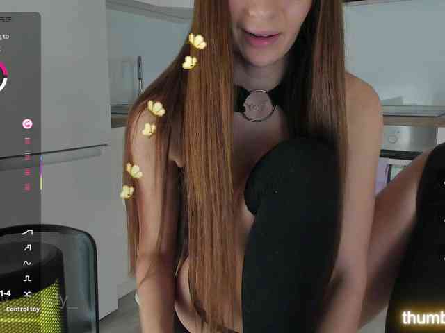 LuckyLady01 webcam
