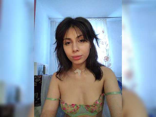 Tinablackkk's BongaCams show and profile