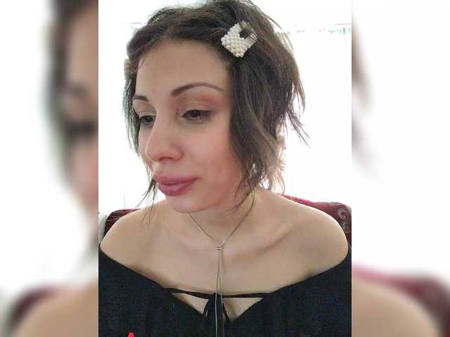 Tinablackkk's BongaCams show and profile