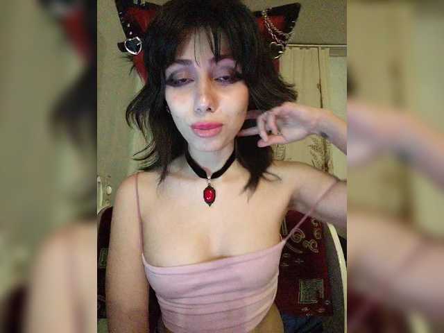 Tinablackkk's BongaCams show and profile