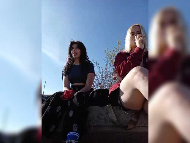 Tinablackkk live cam