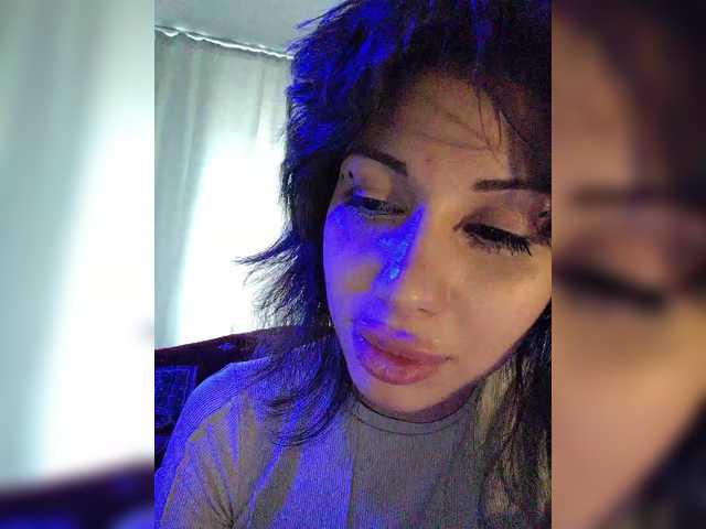 Tinablackkk's BongaCams show and profile