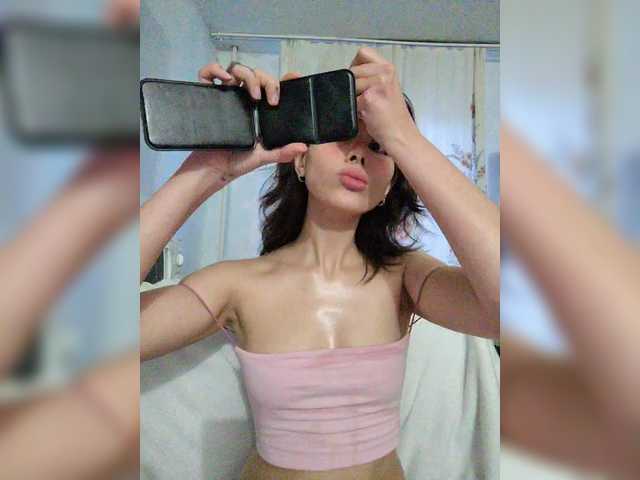 Tinablackkk's BongaCams show and profile