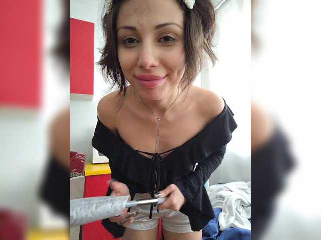 Tinablackkk live cam