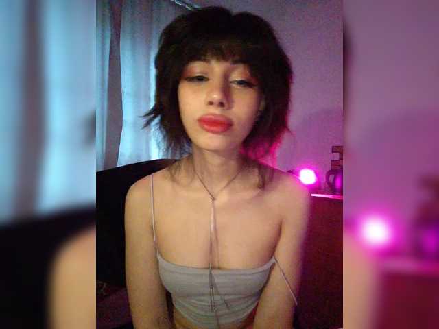 Tinablackkk's BongaCams show and profile