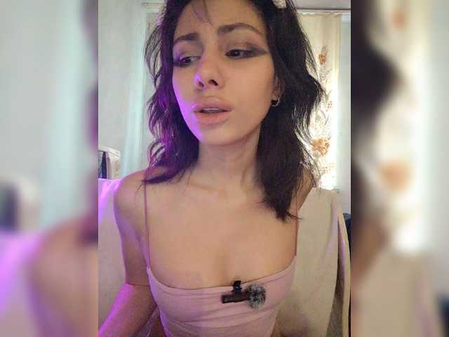 Tinablackkk's BongaCams show and profile