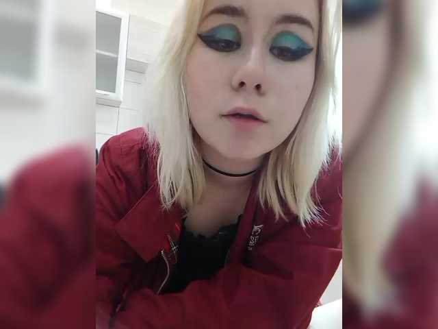 Tinablackkk live cam