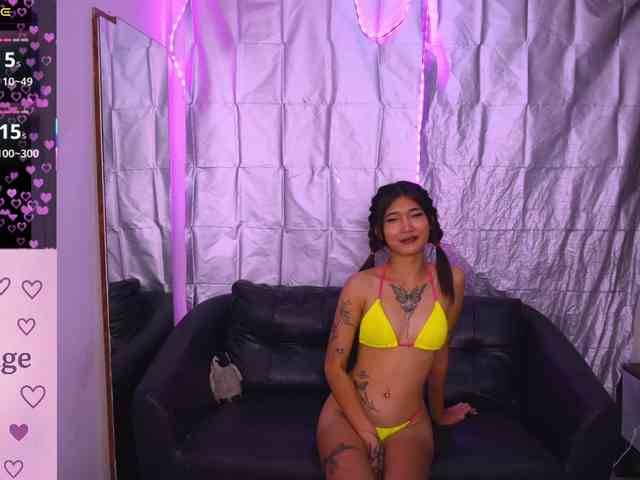 ThaiMasseuse18 webcam