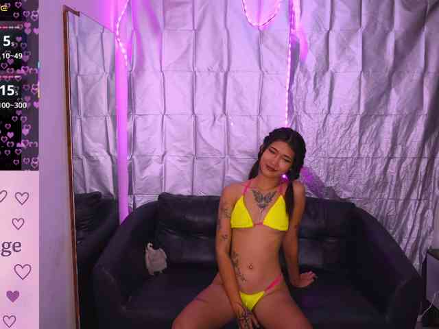 ThaiMasseuse18 webcam