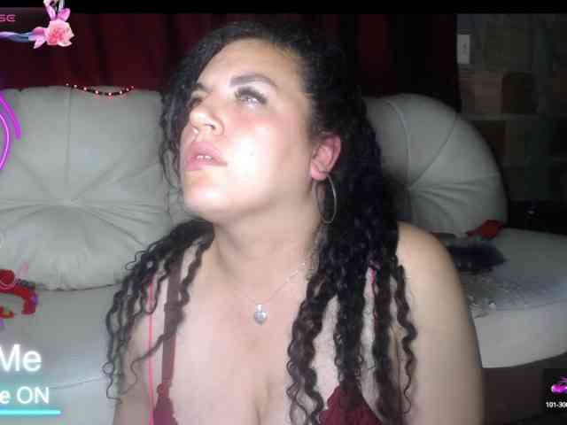 Esmeraldita78222 Live Webcam on BongaCams