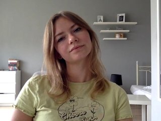 kissMillie Porn Show