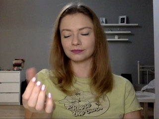 kissMillie Porn Show