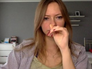 kissMillie Porn Show