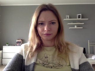 kissMillie Porn Show