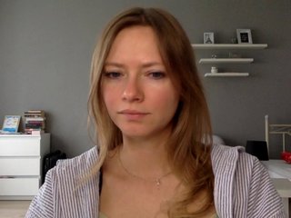 kissMillie Porn Show