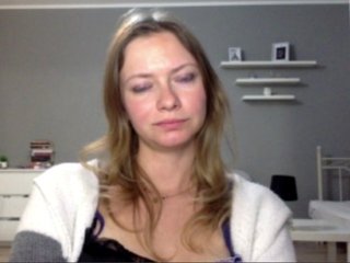 kissMillie Porn Show