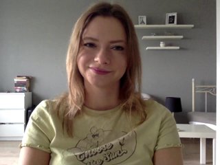 kissMillie Porn Show