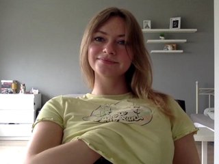 kissMillie Porn Show