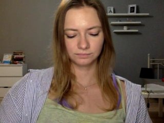 kissMillie Porn Show