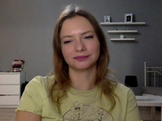 kissMillie Porn Show