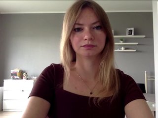 kissMillie Porn Show