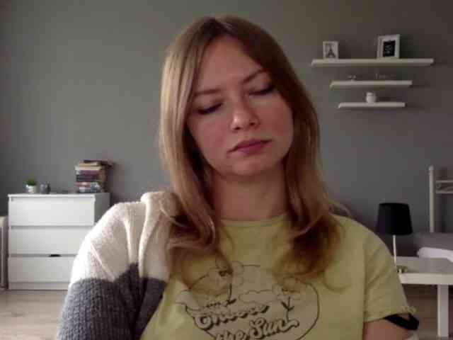 kissMillie webcam