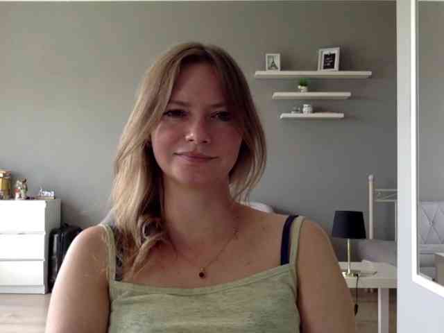 kissMillie webcam