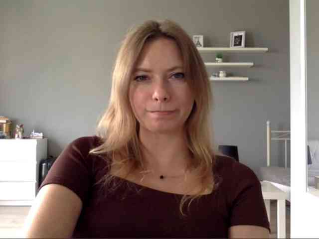 kissMillie webcam