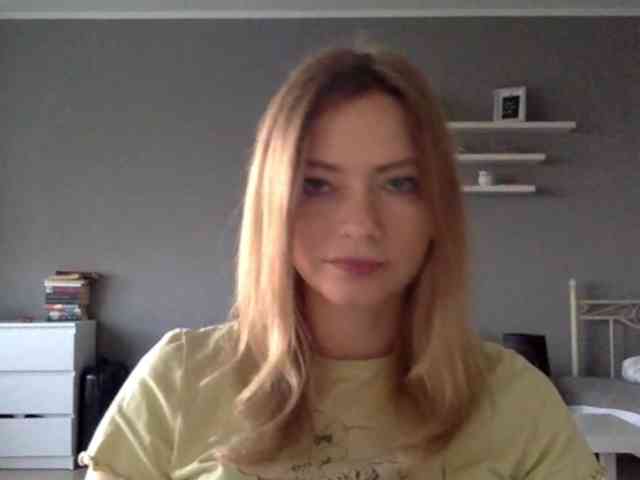 kissMillie webcam