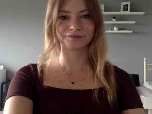 kissMillie webcam