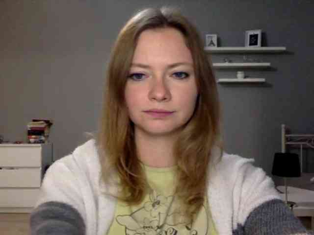 kissMillie webcam