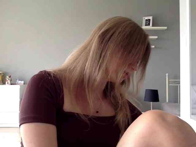 kissMillie webcam