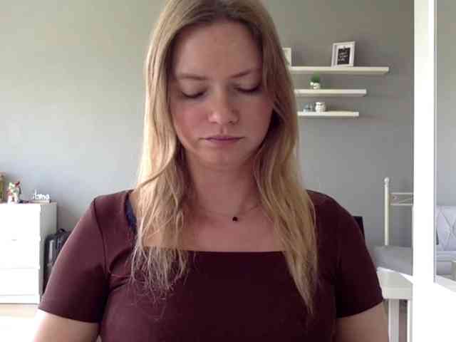 kissMillie webcam