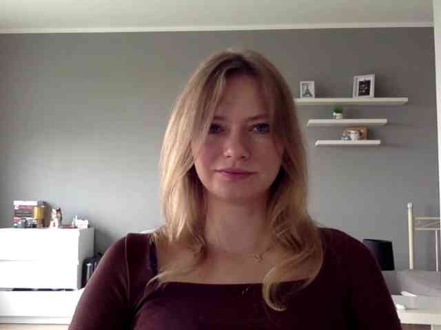 kissMillie webcam