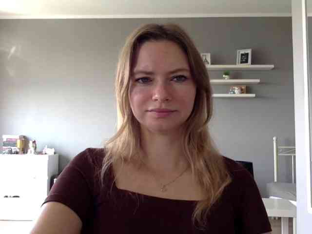 kissMillie webcam