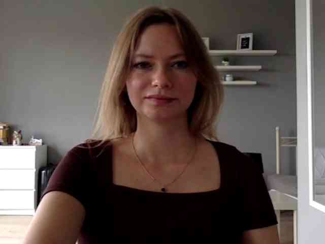 kissMillie webcam