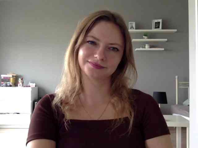 kissMillie webcam