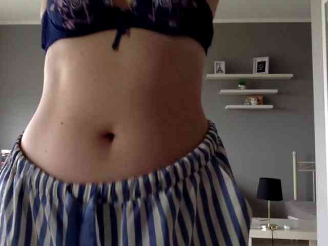kissMillie webcam