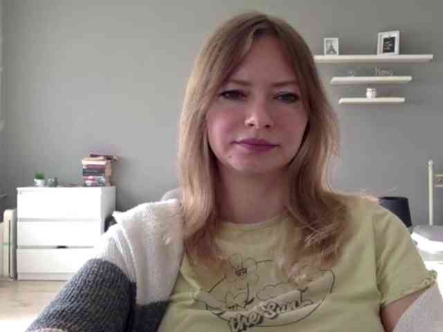 kissMillie webcam