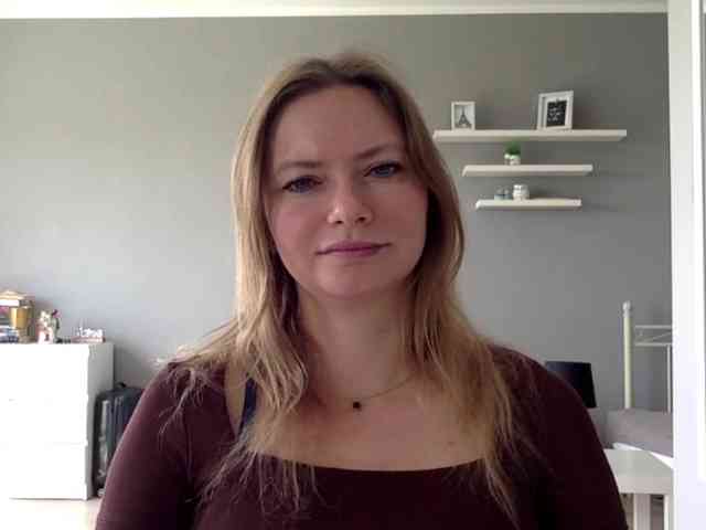 kissMillie webcam