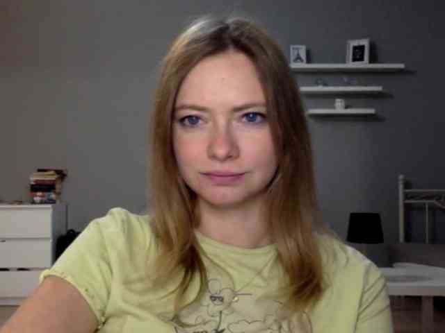 kissMillie webcam