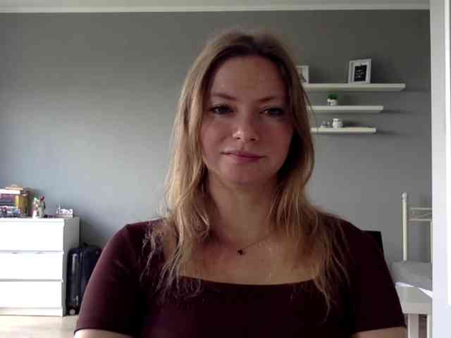 kissMillie webcam