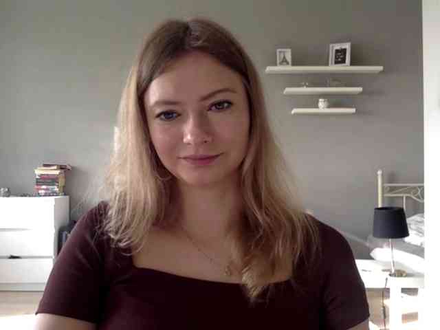 kissMillie webcam
