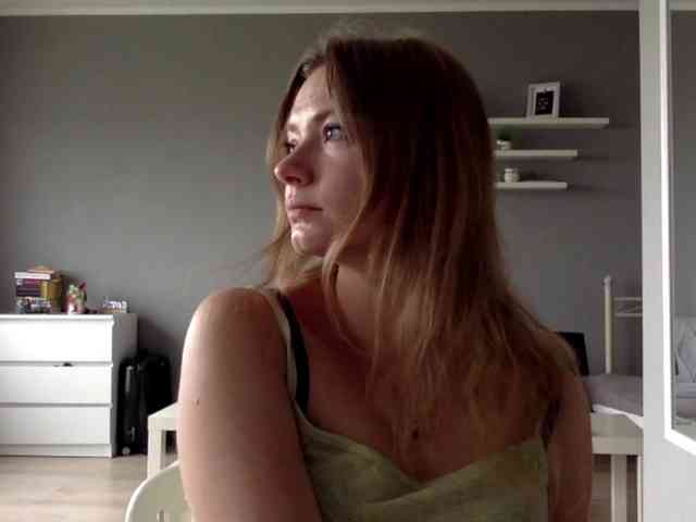 kissMillie webcam