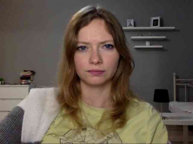 kissMillie webcam