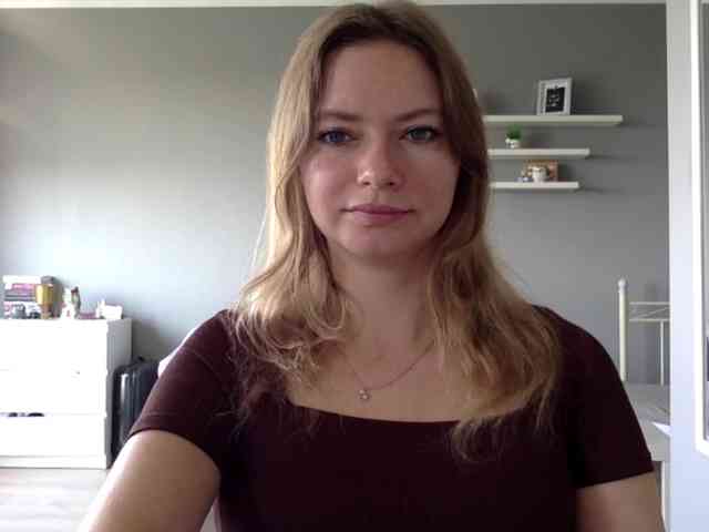 kissMillie webcam